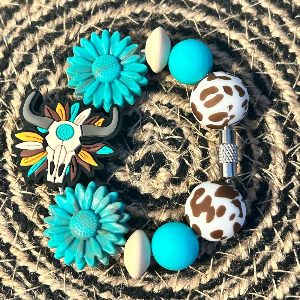 Western / Country Girl / Cow Skull / Tumbler Charm